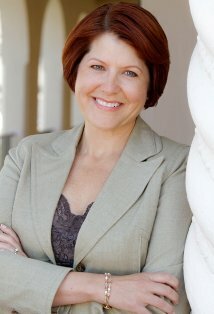 фото Лиза-Мари Ньютон