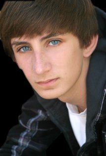 фото Дэвон Стюарт