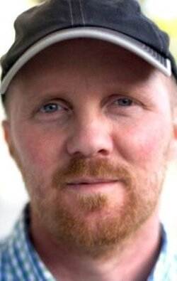 фото Грэйди Холл