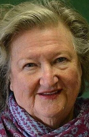 фото Мэй Хоулетт