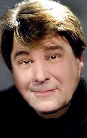 фото Кристофер Янг