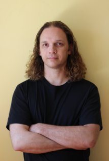 фото Линли Сабрян