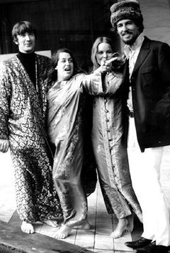 фото The Mamas and the Papas
