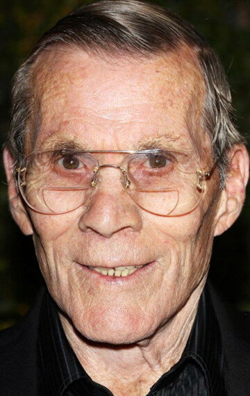 фото Хэл Нидэм