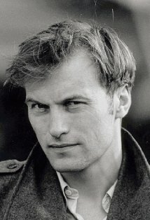 фото Стивен Холлэнд