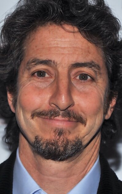 фото Дэниэл Эзралоу