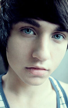 фото Алекс Эванс