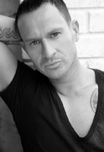 фото Митч Пауэлл