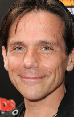 фото Карл Тиль