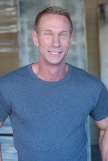 фото Эдвард Вуден