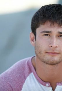 фото Джош Костелл