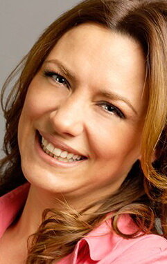 фото Эбру Айкач