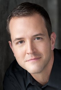 фото Нэйтан Холлабо