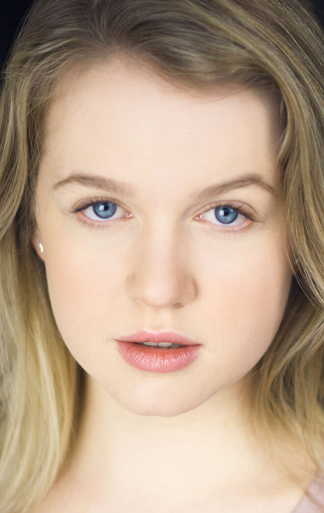 фото Роан Кертис