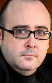 фото Карлос Аресес