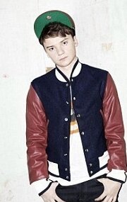 фото Коннор Мэйнард