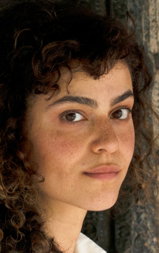 фото Мэй Каламави