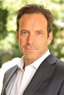 фото Тоби Ролт