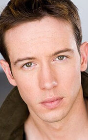 фото Дастин Фицсаймонс