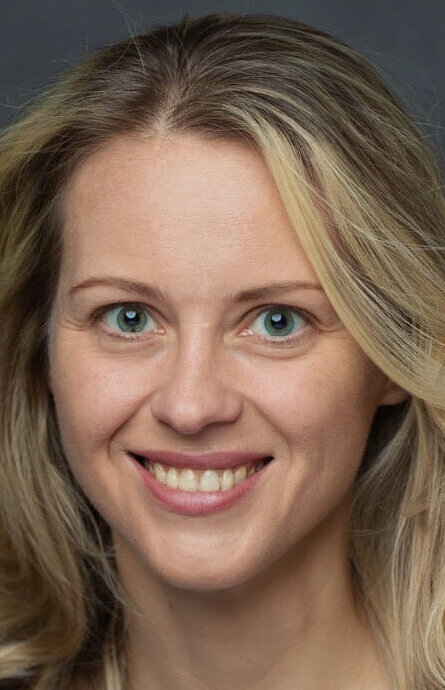 фото Анжелина Карелина