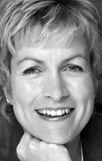 фото Кэролайн Хоукинс