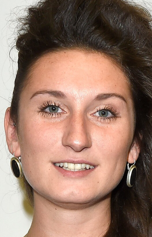 фото Бесси Картер