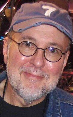 фото Бан Е. Карлос