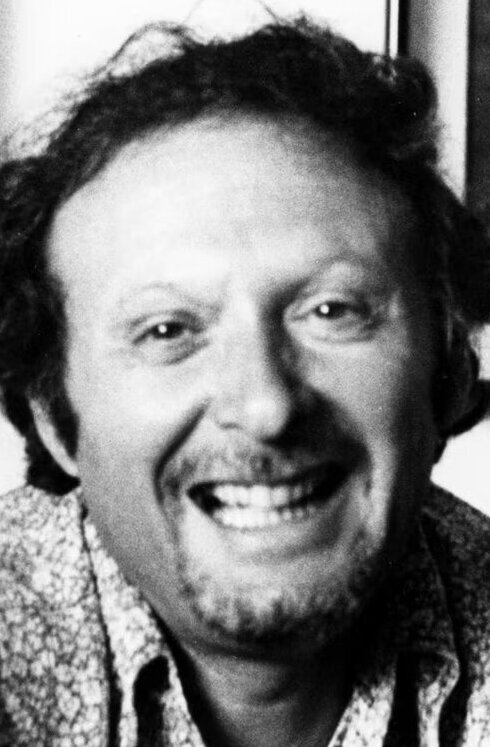 фото Льюис Джон Карлино