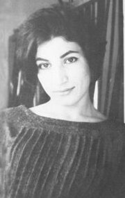 фото Форуг Фаррохзад