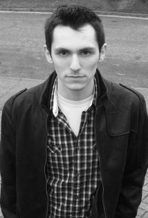 фото Адам Келли