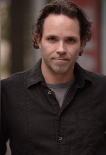 фото Грег Хаттон