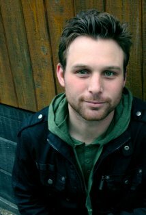 фото Конор Гомез