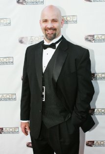 фото Steven Karageanes