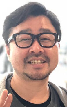 фото Ацуси Канэсигэ