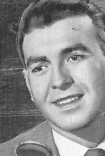 фото Дэннис Джеймс