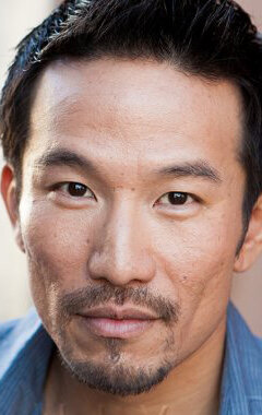 фото Адам Ванг