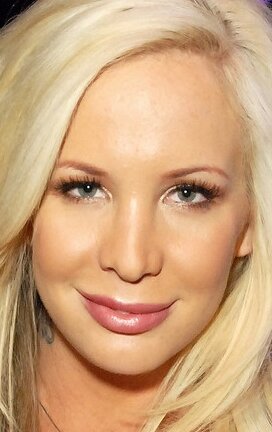 фото Иден Адамс