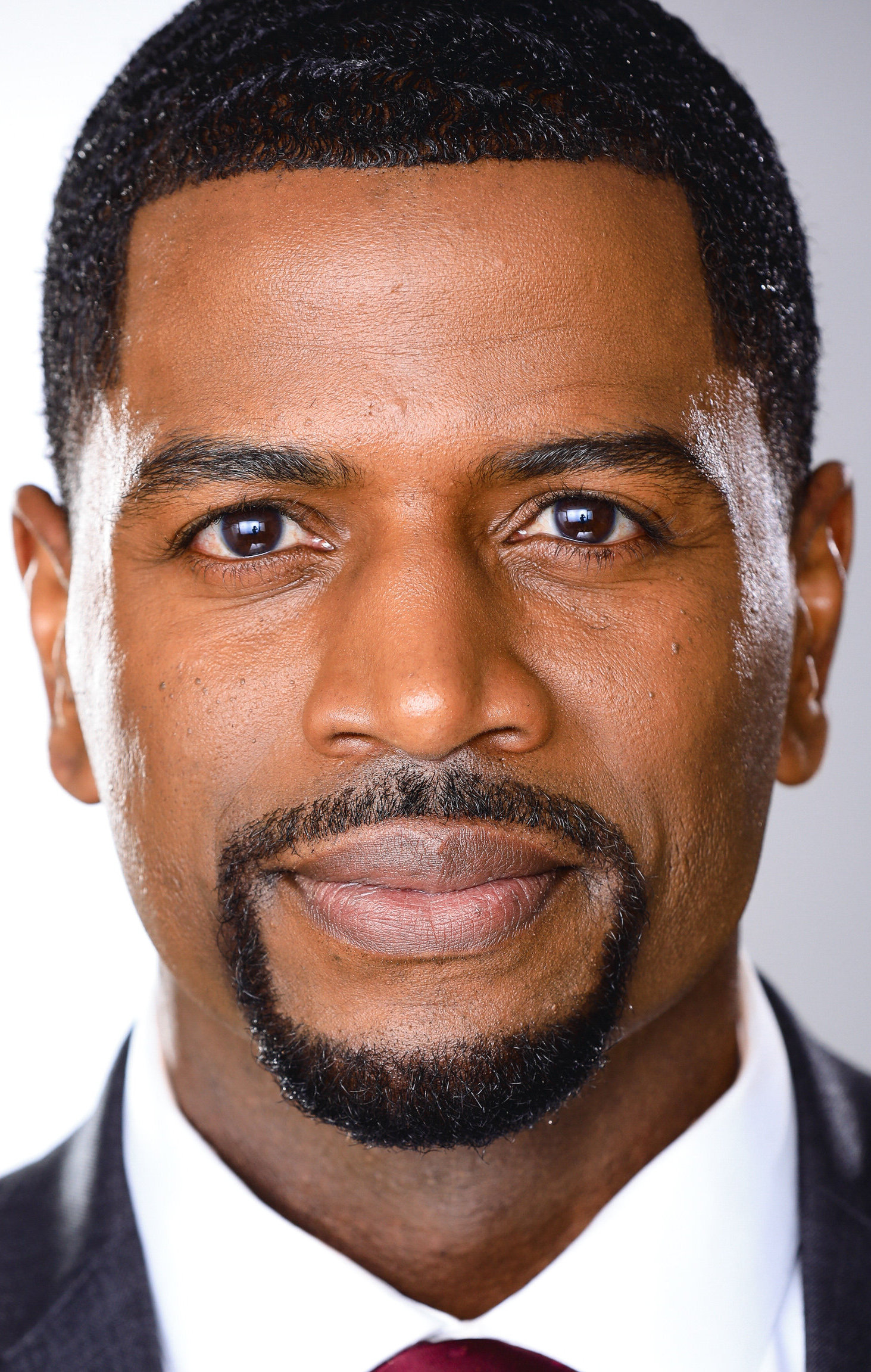 фото Морис Джонсон