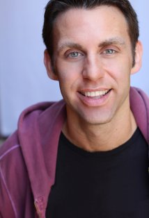 фото Джош Убальди