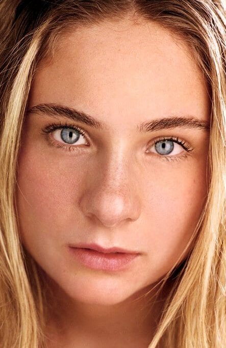 фото Лиззи ДеКлемент