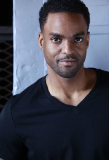 фото Ронни Роу