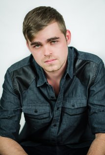 фото Тайлер Бурк