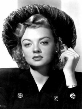 фото Мирна Делл