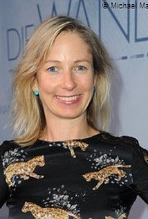 фото Лара Джульетт Сандерс