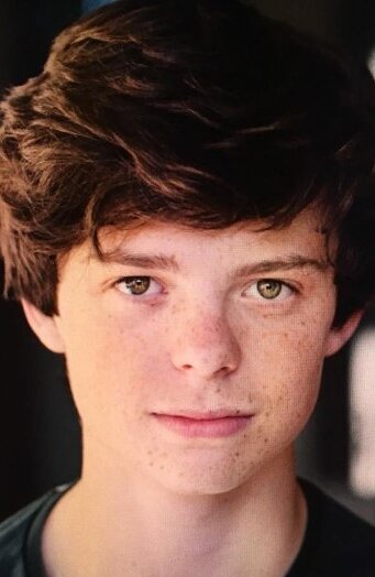 фото Сэм Холланд