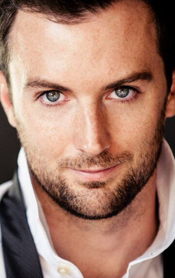 фото Майкл Антоси