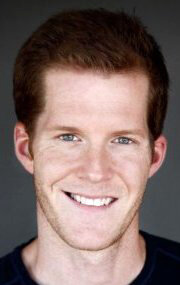 фото Гаррет Хьюз