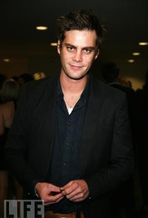 фото Нэйтан Сапсфорд