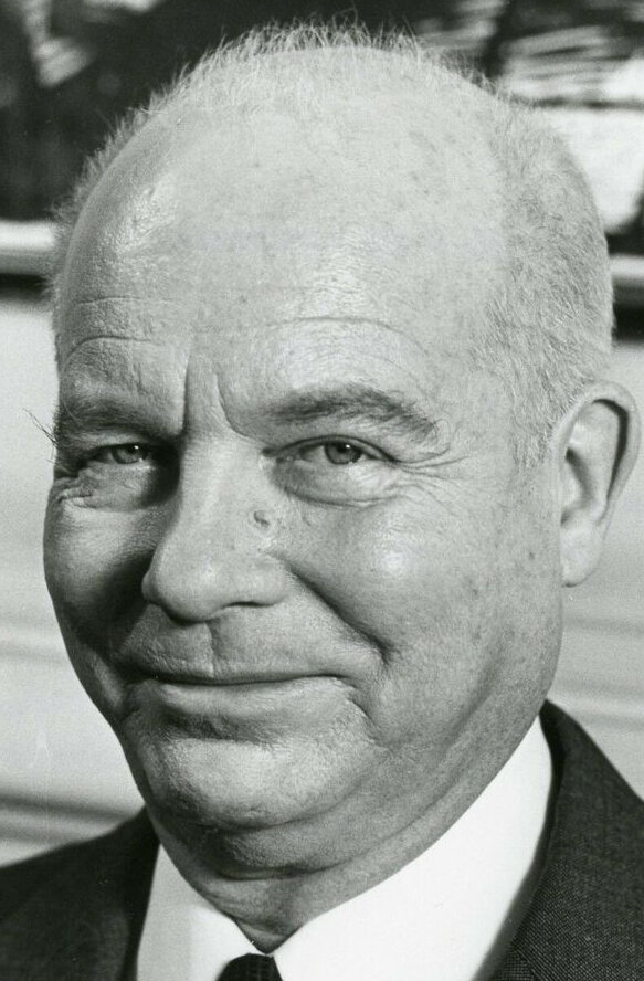 фото Ив Брэнвиль