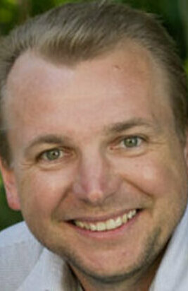 фото Джастин Лайонс